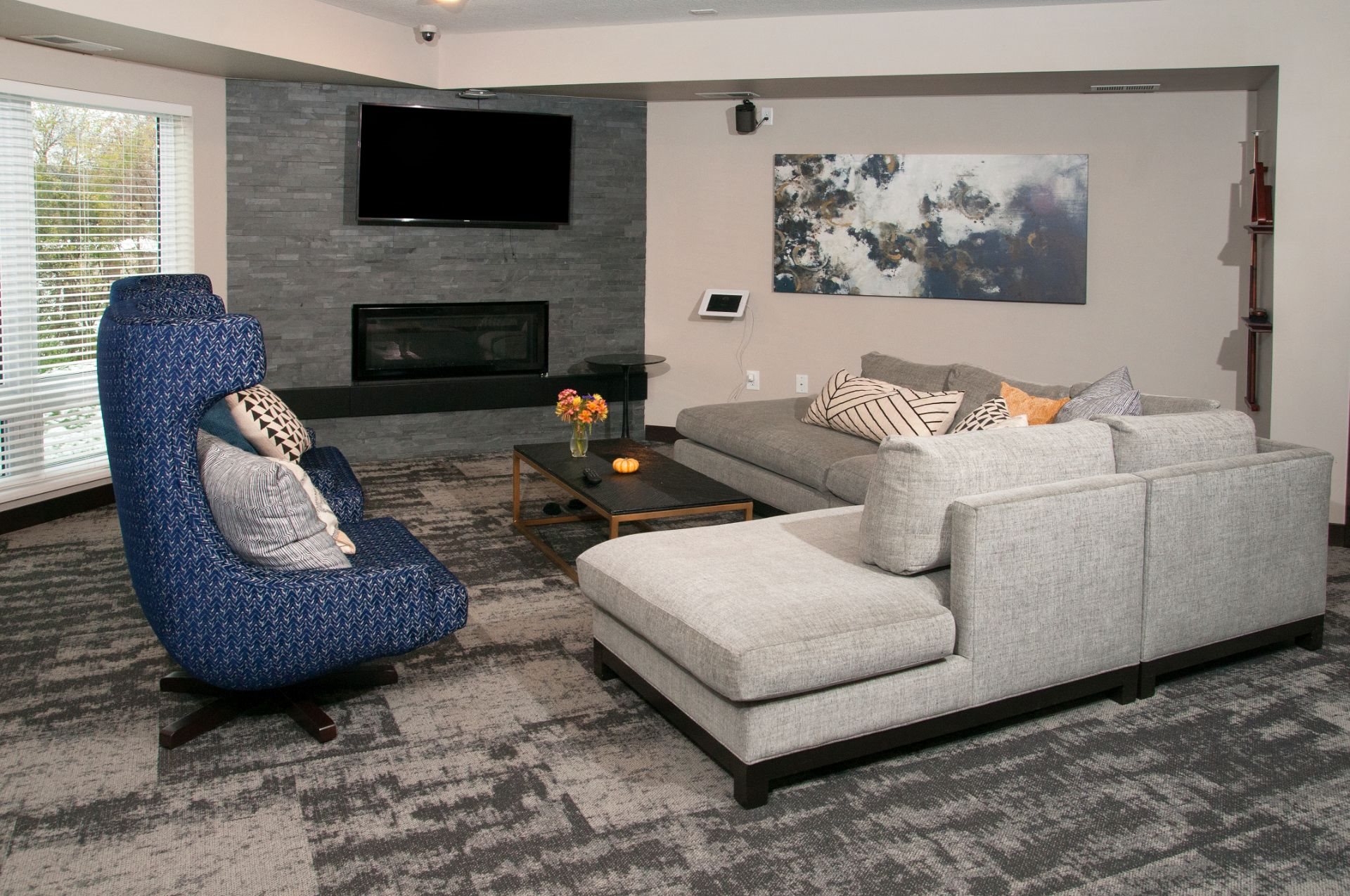 Amenities Berkshire Central Apartments with Social Spaces with Fireside Lounge, Resident ClubRoom, Work-From-Home Spaces and Communal Dining, Blaine, MN. 55434